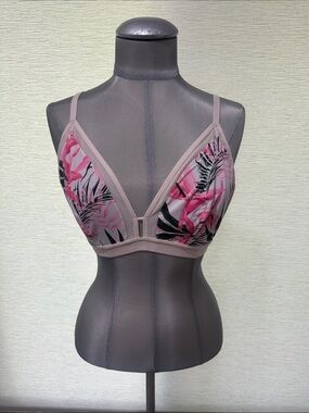 Lively Floral Print Triangle Bralette in Pink